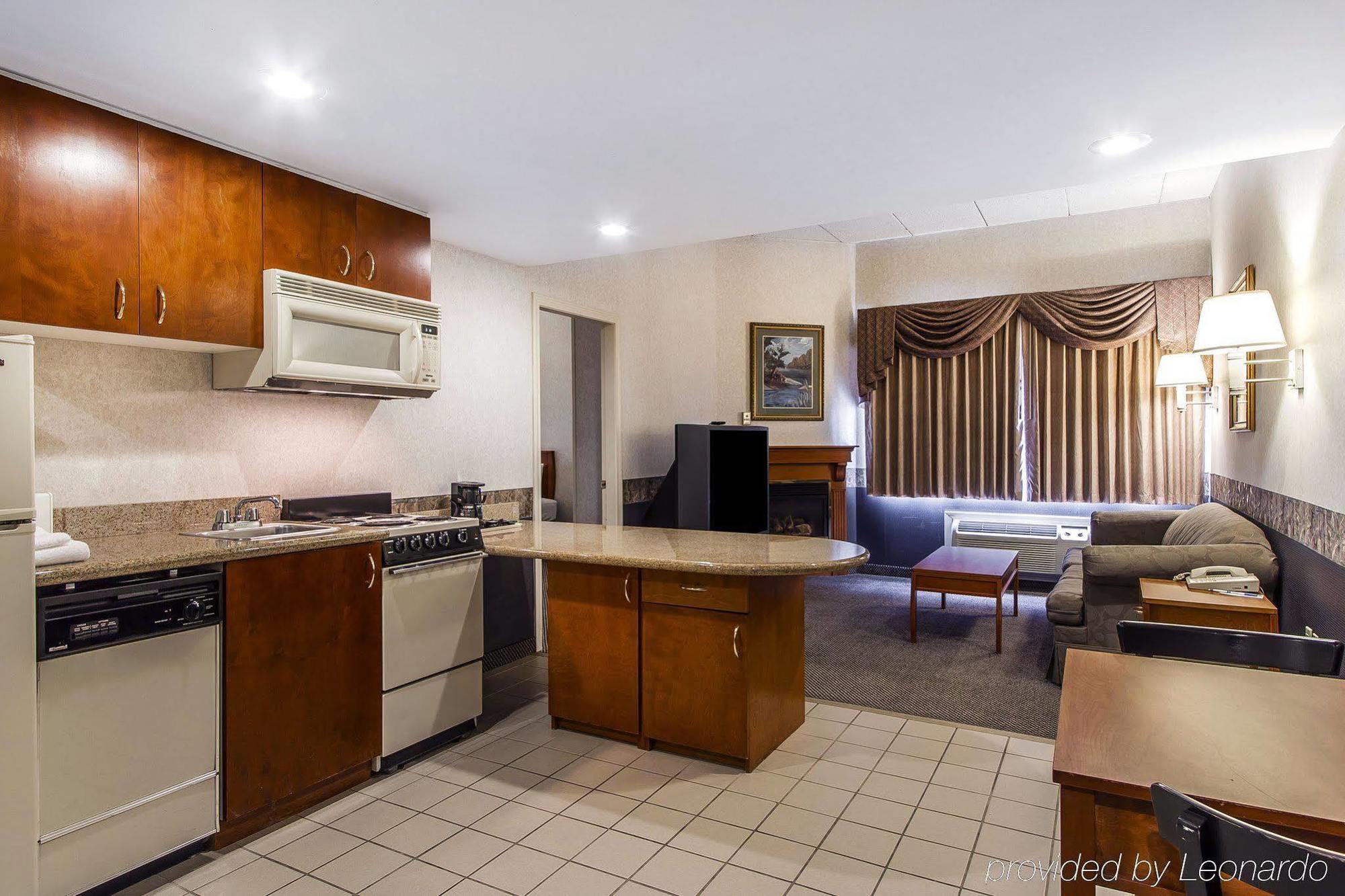 Holiday Inn Express & Suites Waterville - North By Ihg Екстер'єр фото